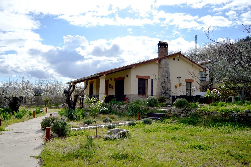 Casa Valeriana Villa Navaconcejo Exterior photo